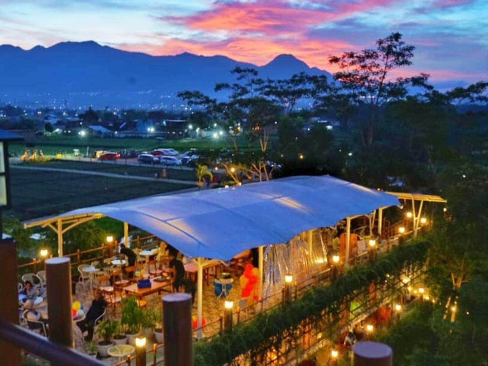 Villa Estetik Di Malang Extérieur photo